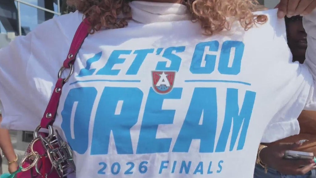 Atlanta Dream fans celebrate team's Game 6 win — Duluth Sports news